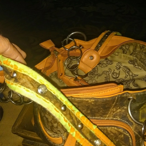 Purse - Picture 2 of 5